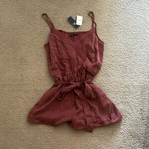 NWT Abercrombie & Fitch Reddish Brown Romper - Size Large